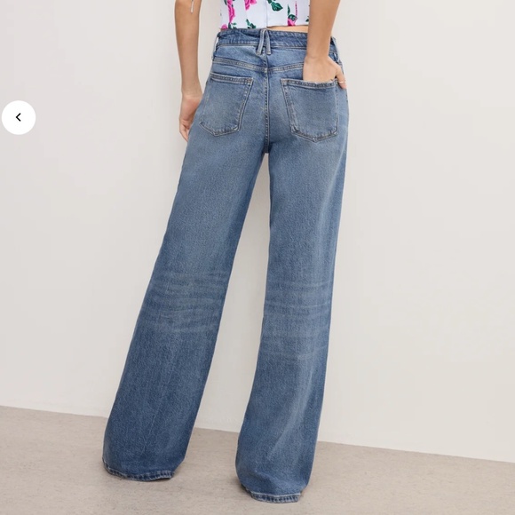 Good American Good Ease Relaxed *NWT* - Picture 2 of 5